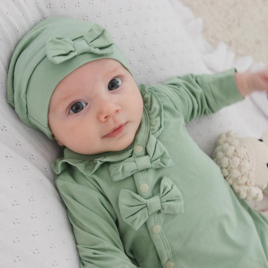 ロンパース・カバーオール Misha&Puff Ruffle Romper Sage 18-24m ロンパース・カバーオール Misha&Puff Ruffle Romper Sage 18